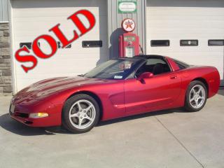 2000 CHEVROLET CORVETTE COUPE w/ ONLY 29,000KM
